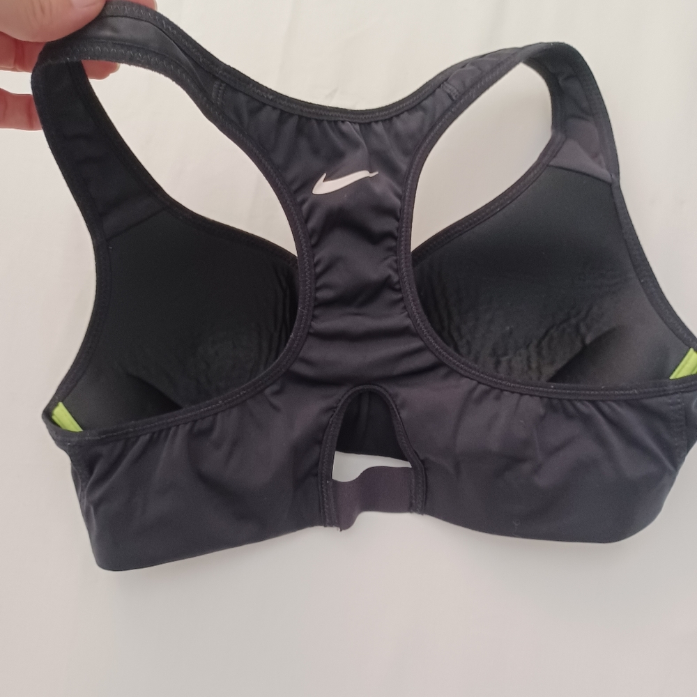 Women's Nike Black Sports Bra- 32 B - Picture 4 of 9